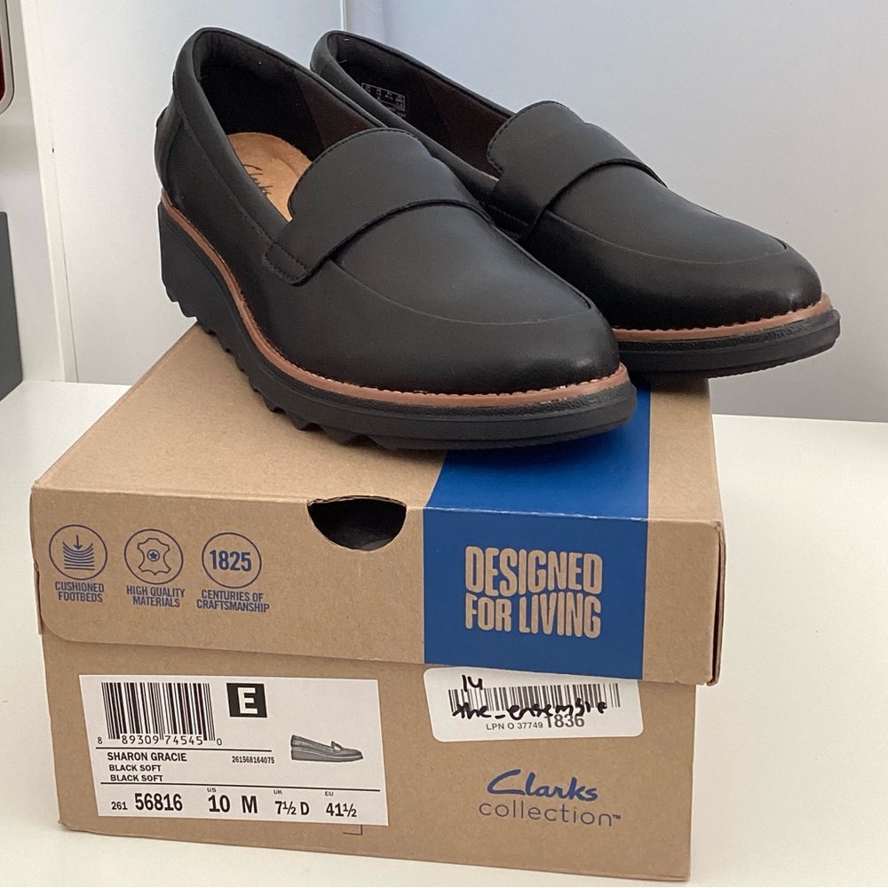 \Clarks\• NWT Sharon Gracie Slip-On Loafer Flats - Picture 12 of 12